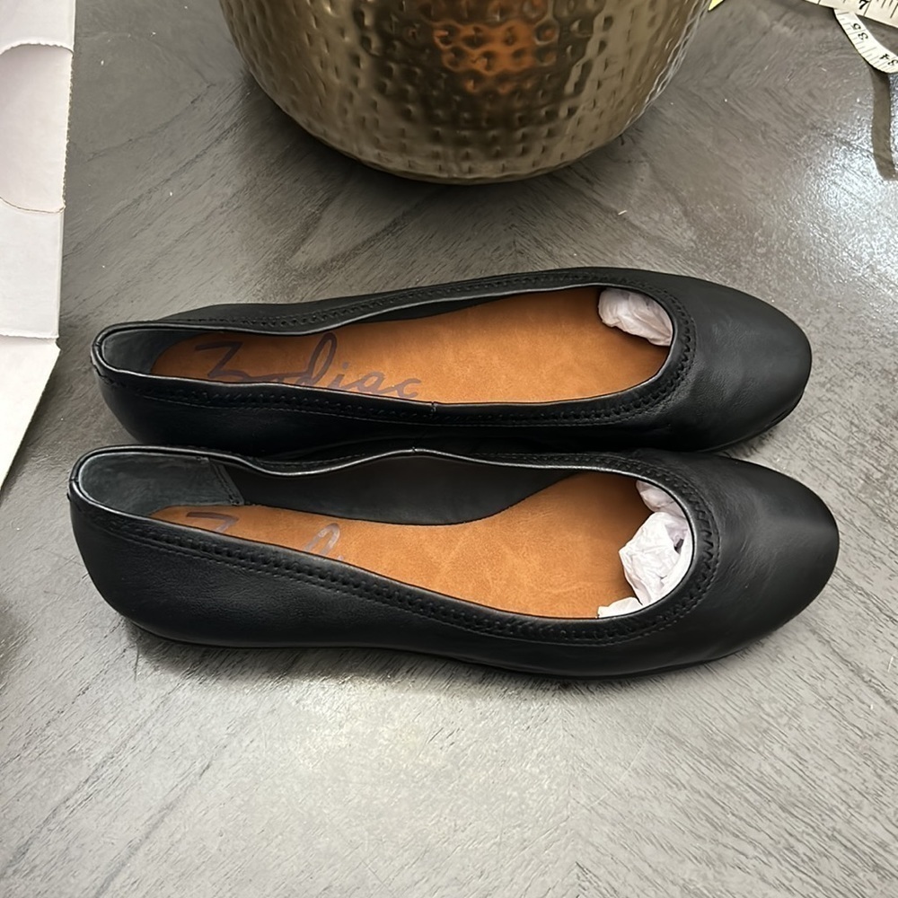 ZODIAC Women's Sonia Ballet Flats - Picture 4 of 12
